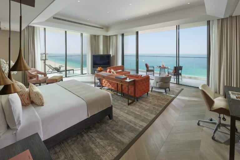 Mandarin Oriental Jumeira, Dubai opens in the UAE - Insights