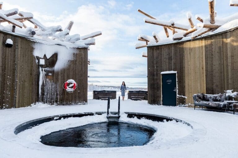 Arctic Bath Pool